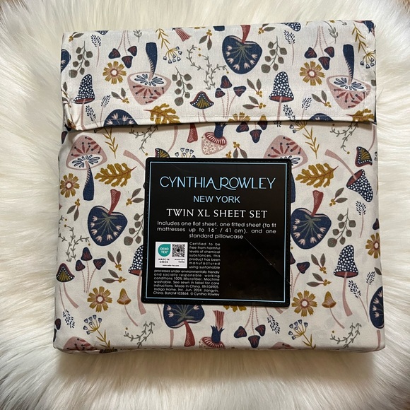 Cynthia Rowley Twin XL Sheet Set NWT - Picture 2 of 2